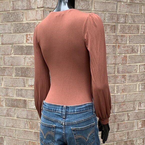 Lulus Long Sleeve Bodysuit Top Sz S  NWT - Picture 3 of 14